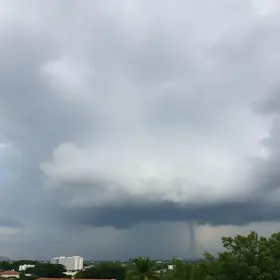 Teófilo Otoni tempo nublado