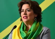 Hévila Corrêa 40111